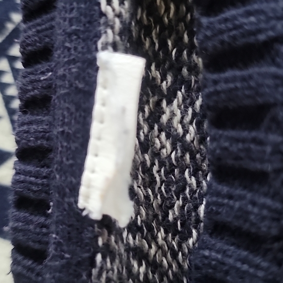 GAP Kids Little Boys Sweaters Lot of Two (2) - Picture 3 of 8